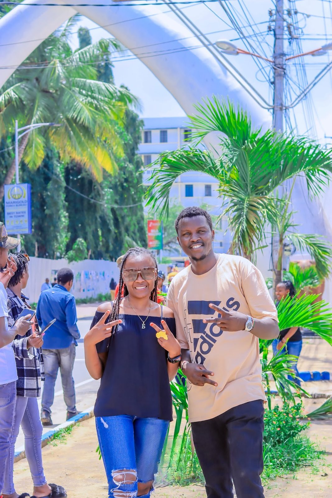 Two guests posing during the Mombasa city tour